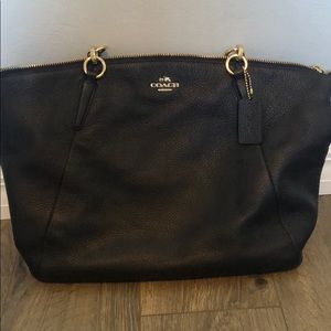 Navy blue coach women’s purse